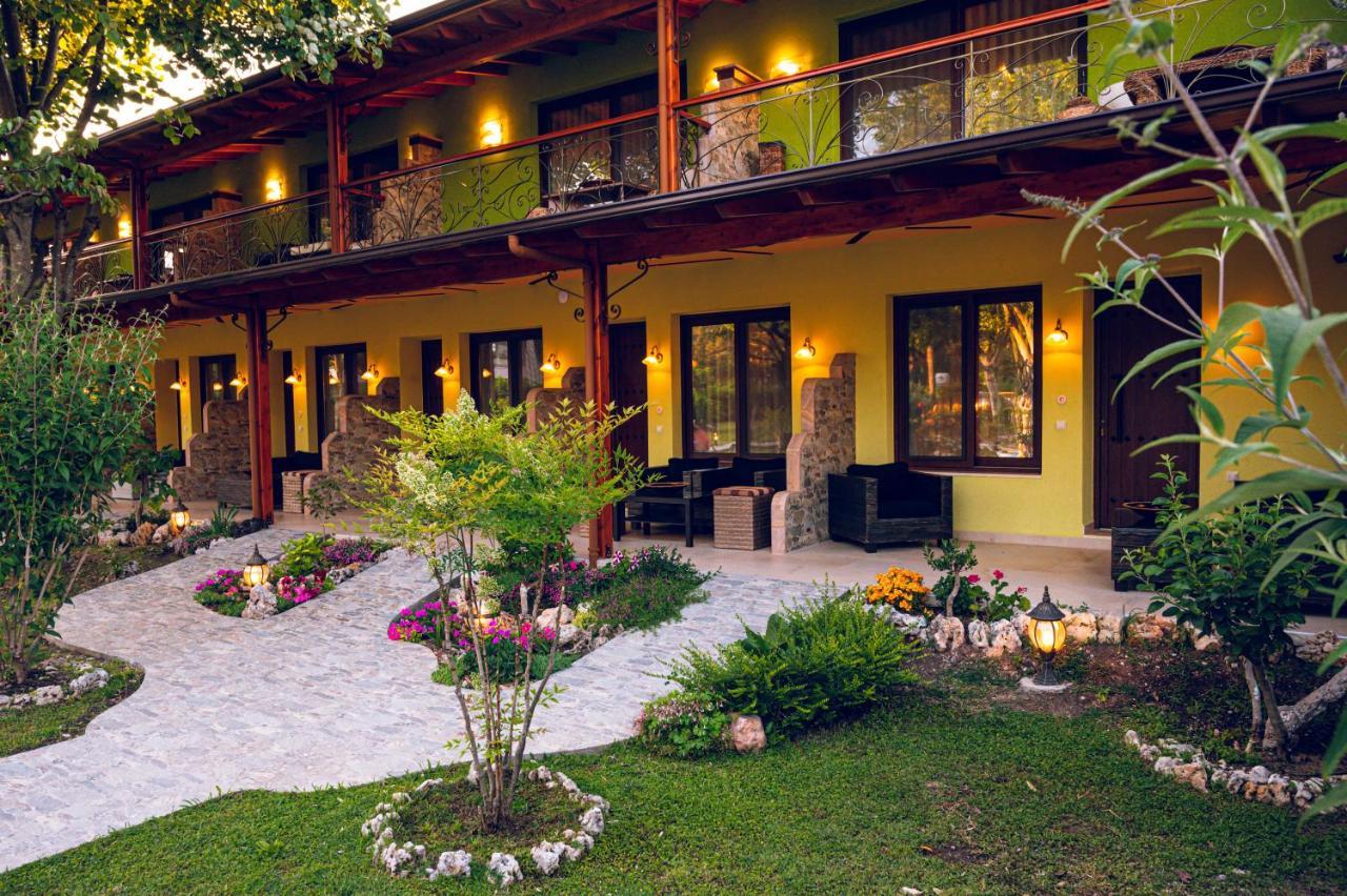 Simi Luxury